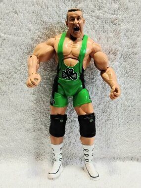 Vintage 7" 2005 E/NM Fully Poseable Fit Finlay WWE Figure by Jakks Pacific!!